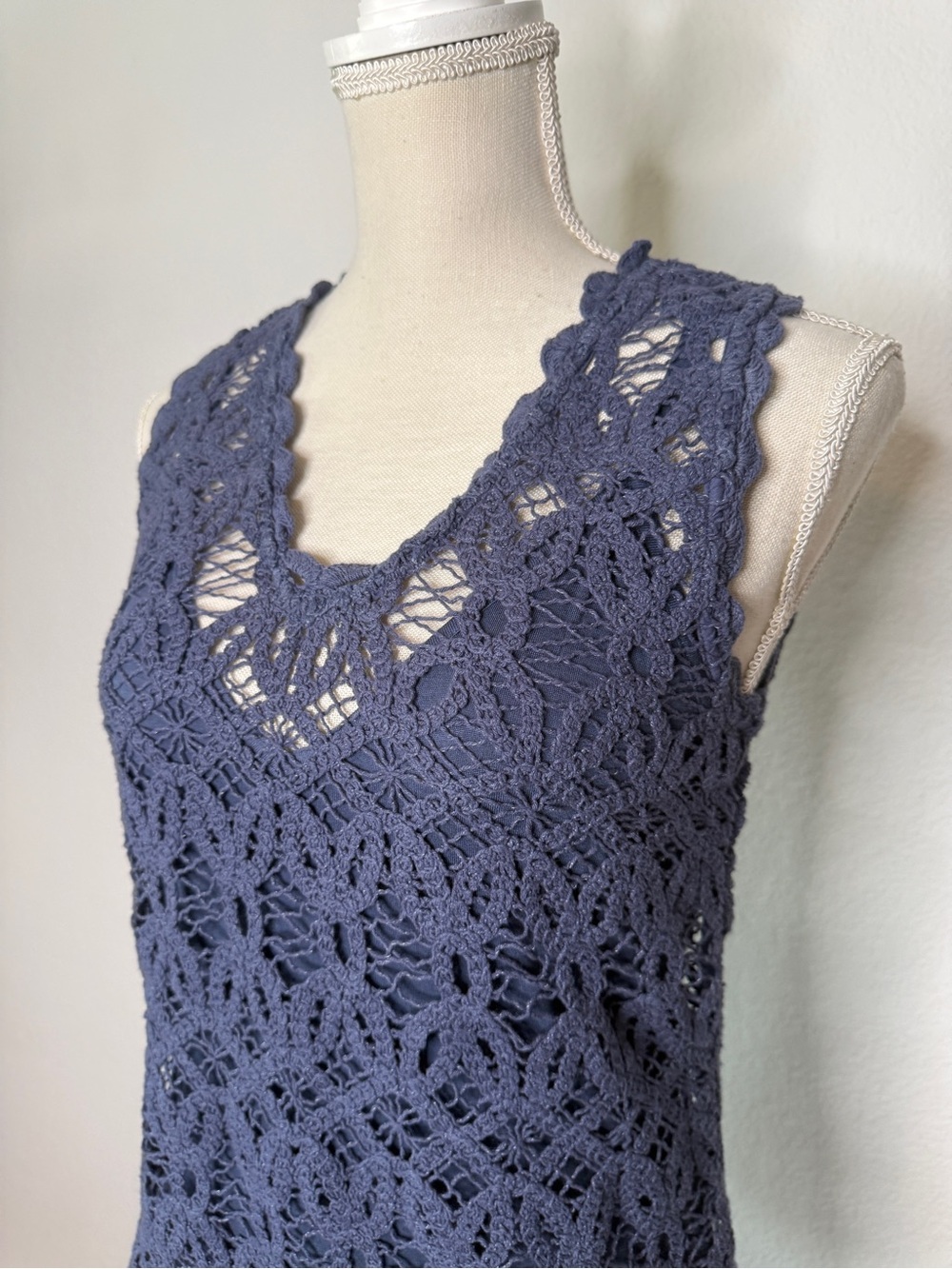Sundance Perkiwinkle Crochet Sleeveless Top - Picture 2 of 11